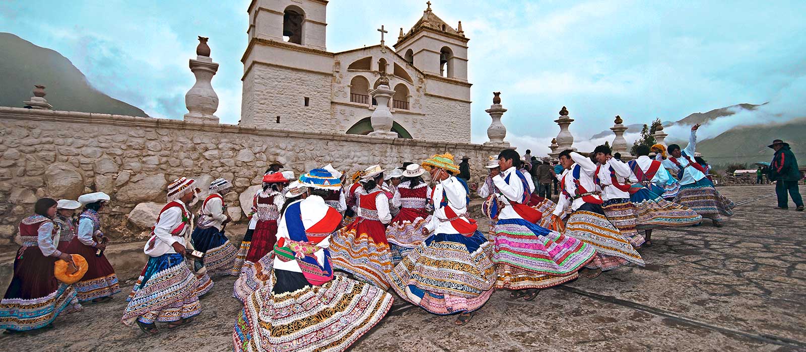 ¡Promociona tu negocio en Y Tú Qué Planes!