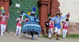 Danza "Los Negritos" en honor al niño dulce nombre de Jesús y Fajardito