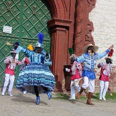 Danza "Los Negritos" en honor al niño dulce nombre de Jesús y Fajardito