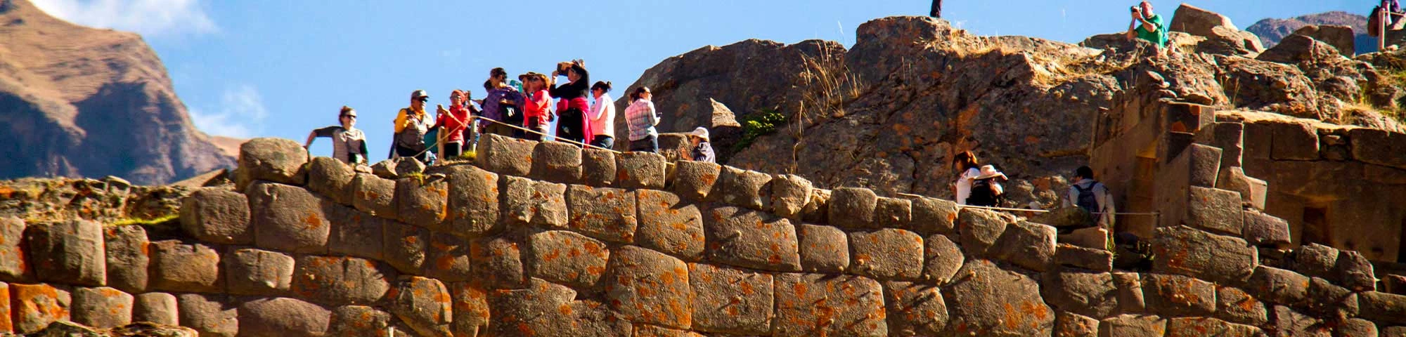 Cusco: Ollantaytambo recibe trofeo por ser uno de los mejores pueblos del mundo